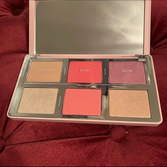 Natasha Denona Highlighter Glow Palette 01 Darya - Picture 5 of 6